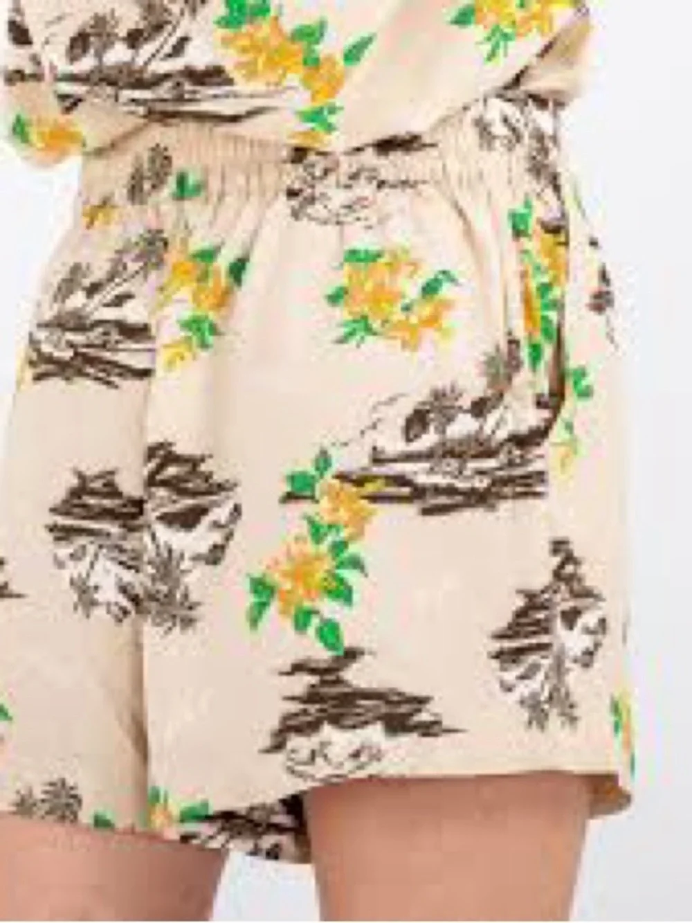 Brixton Women’s Paradise Short Safari Medium